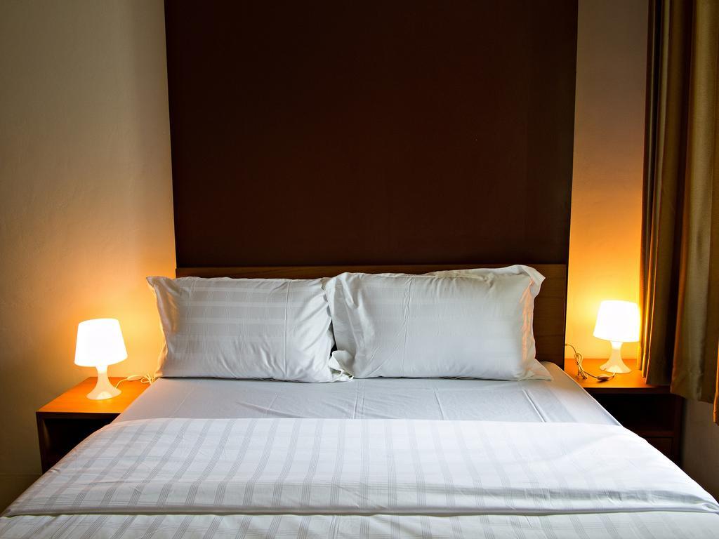 Nrv Place Apart Hotel Bangkok Extérieur photo