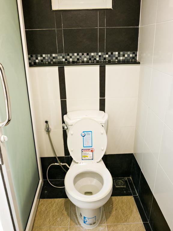 Nrv Place Apart Hotel Bangkok Extérieur photo