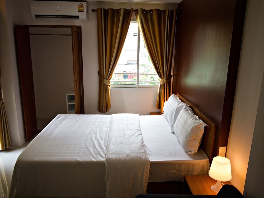 Nrv Place Apart Hotel Bangkok Extérieur photo