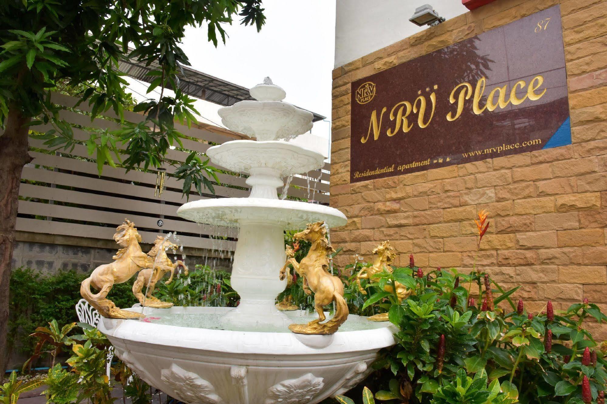 Nrv Place Apart Hotel Bangkok Extérieur photo