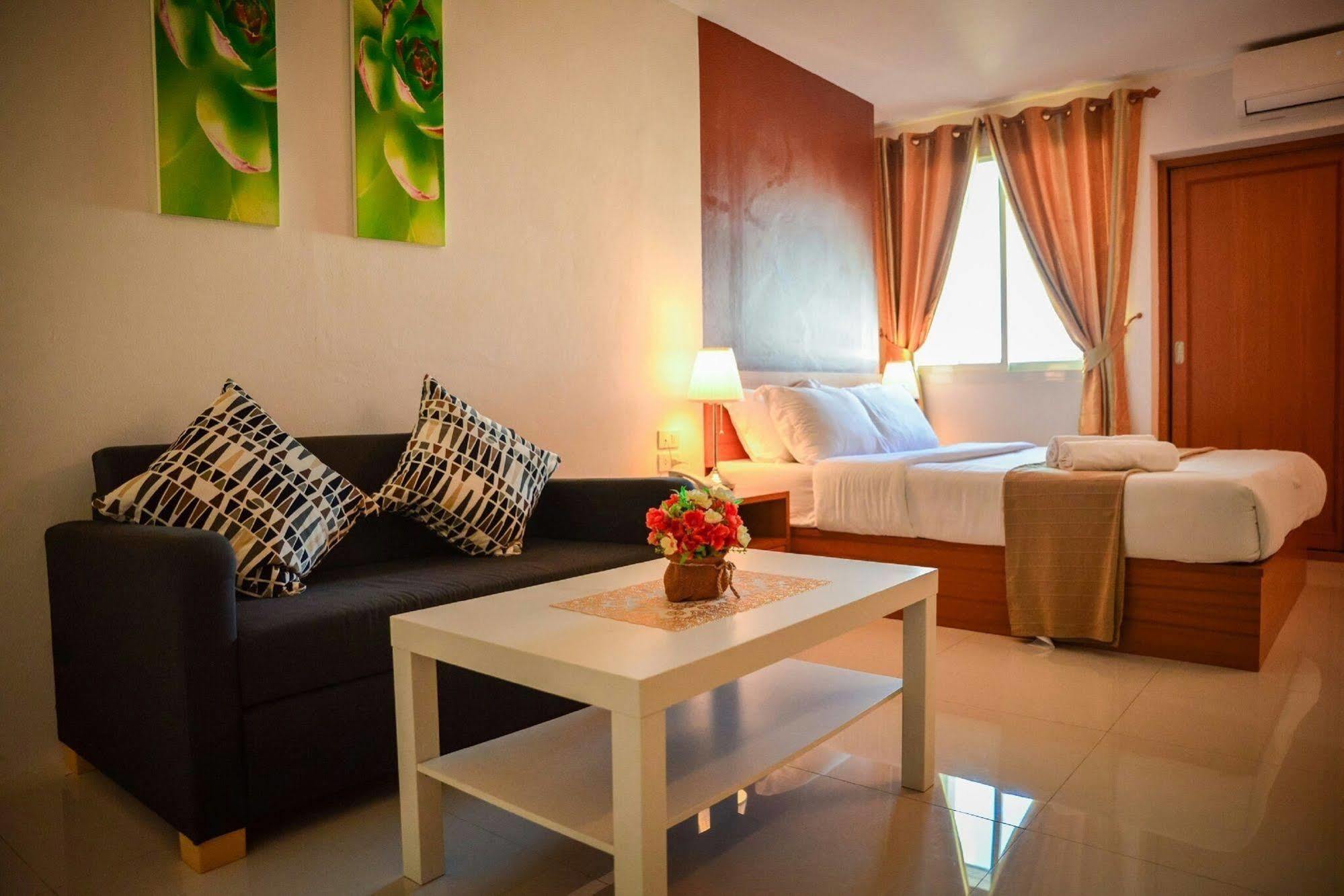 Nrv Place Apart Hotel Bangkok Extérieur photo