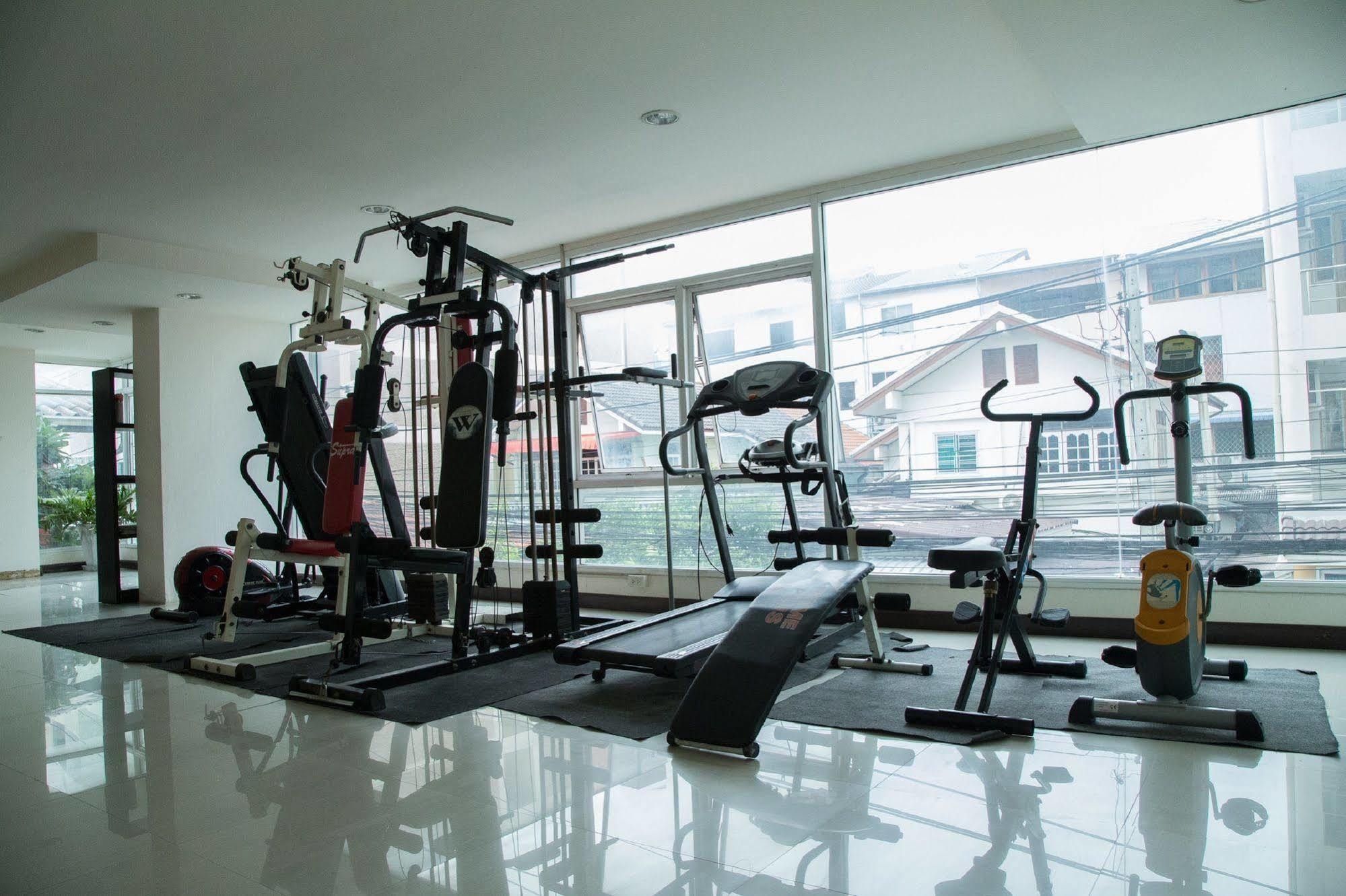 Nrv Place Apart Hotel Bangkok Extérieur photo